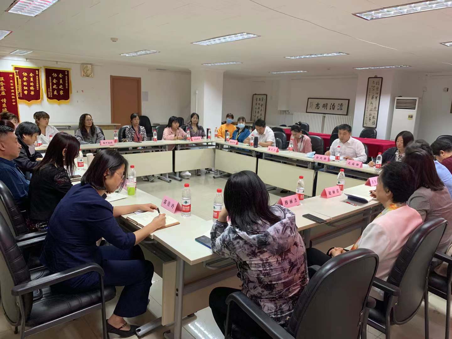 图片2.jpg 图片2.jpg
